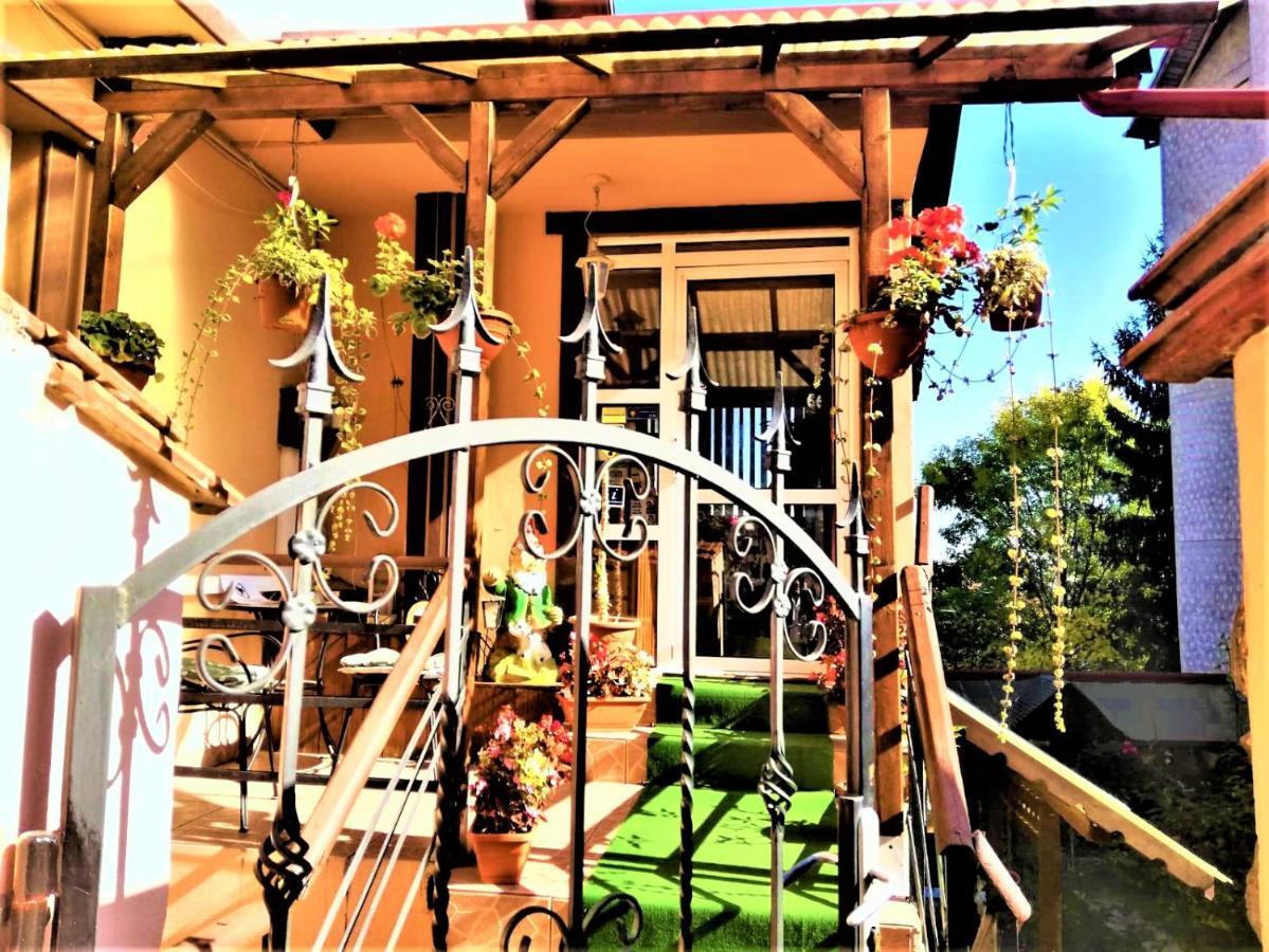 Hotel Dolce Far Niente Брашов Екстериор снимка