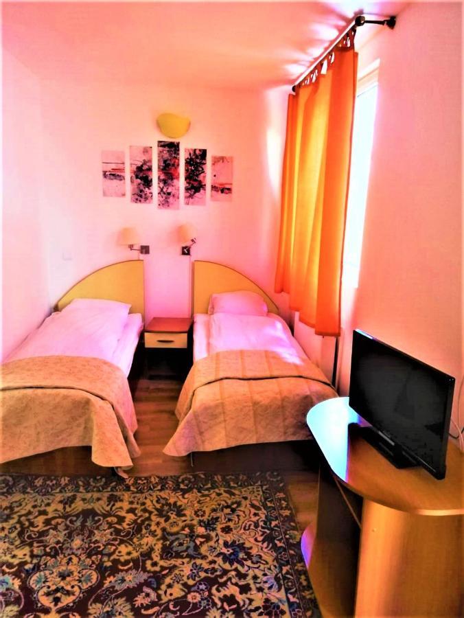 Hotel Dolce Far Niente Брашов Екстериор снимка