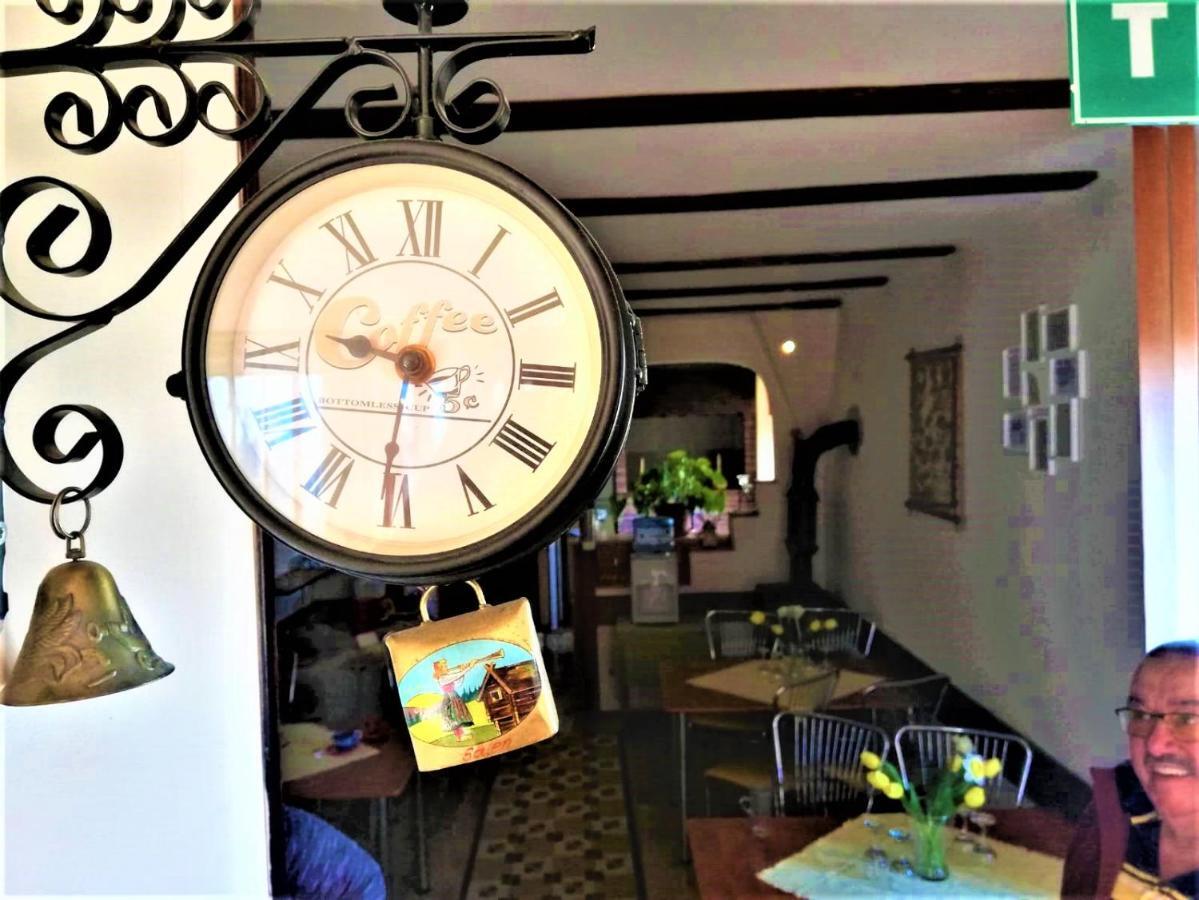 Hotel Dolce Far Niente Брашов Екстериор снимка