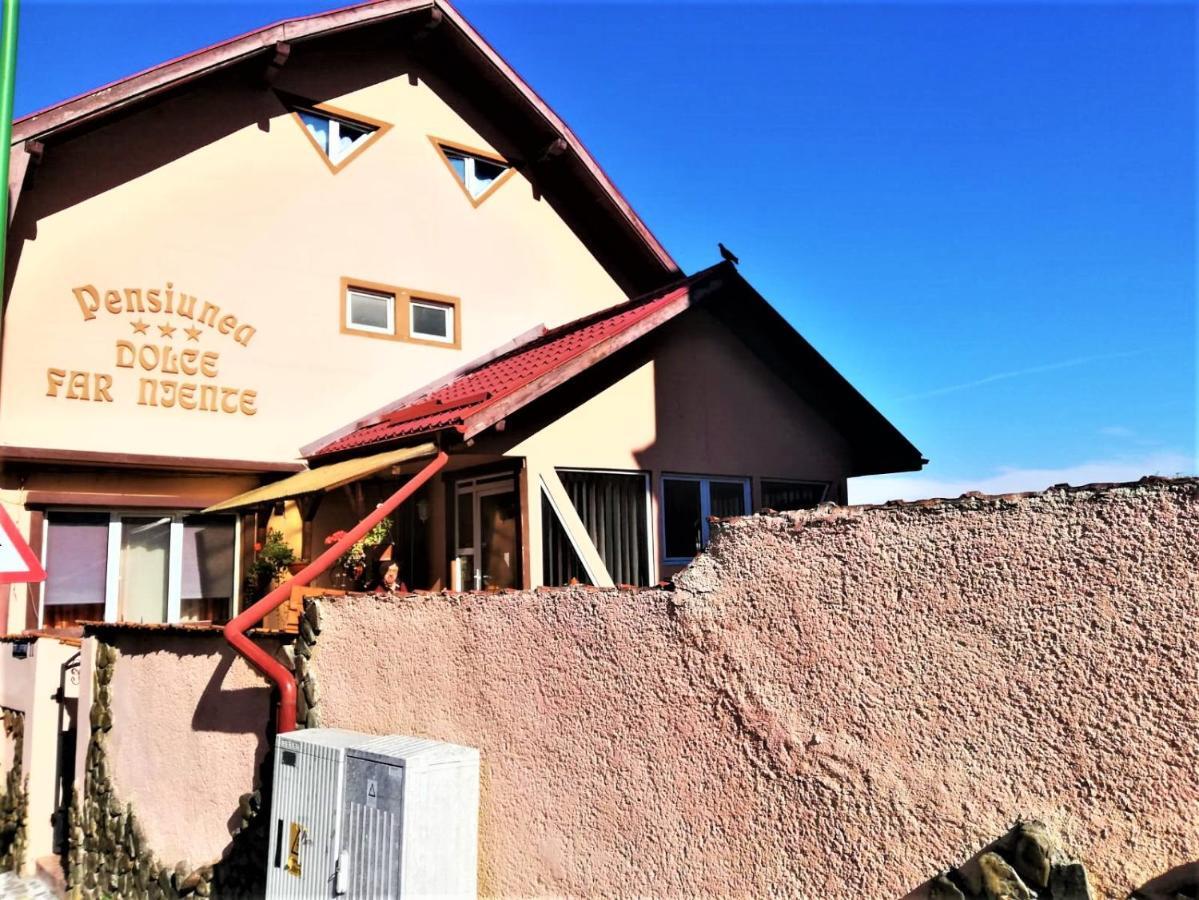 Hotel Dolce Far Niente Брашов Екстериор снимка