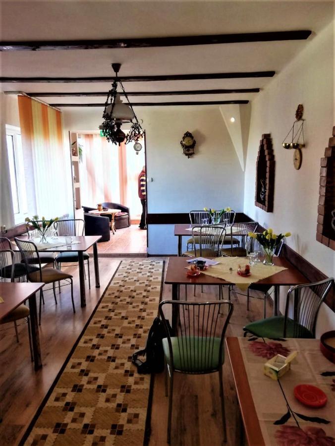Hotel Dolce Far Niente Брашов Екстериор снимка