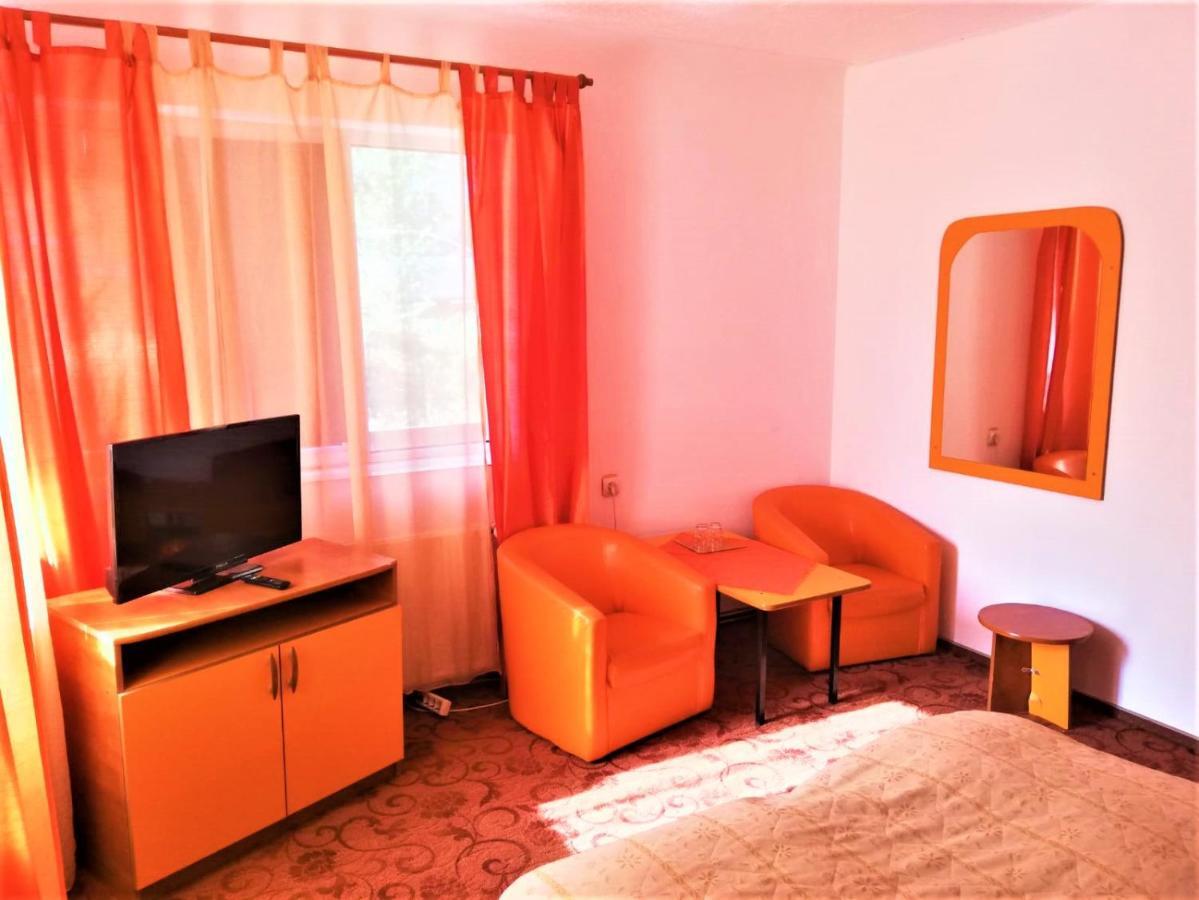 Hotel Dolce Far Niente Брашов Екстериор снимка